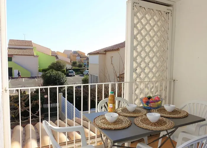 Apartment Les Balcons De La Mediterranee-16 By Interhome